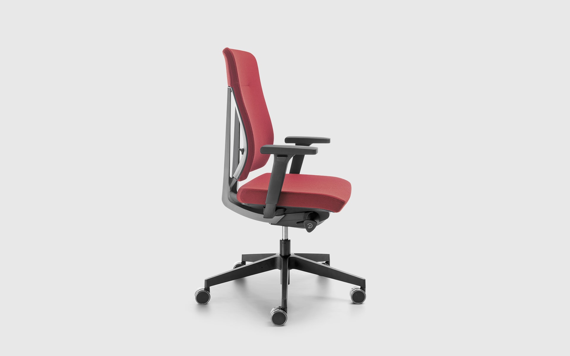 Profim Xenon office chair by ITO Design with red upholstery