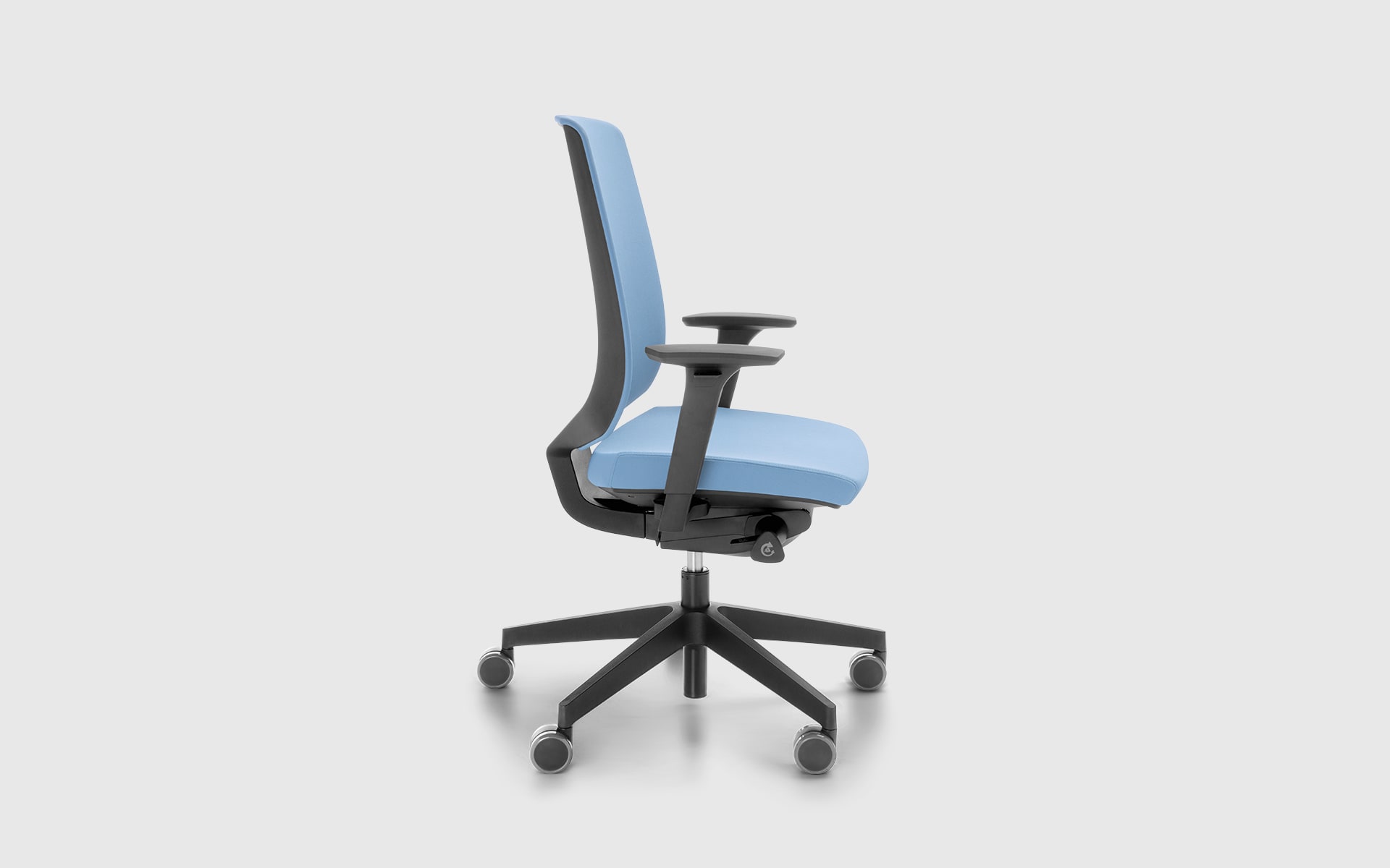 Profim LightUp office chair by ITO Design with blue upholstery